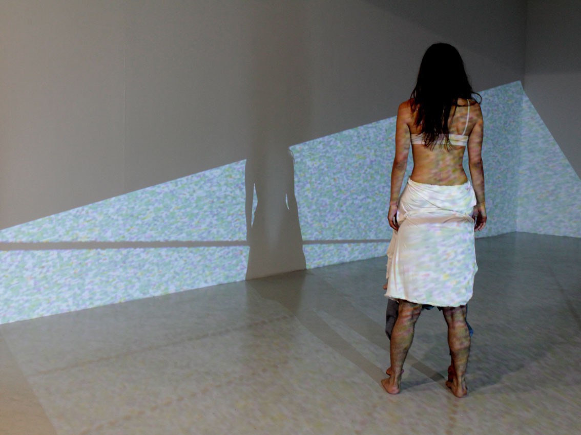 Paranoia Agentur / Yuta Hamaguchi